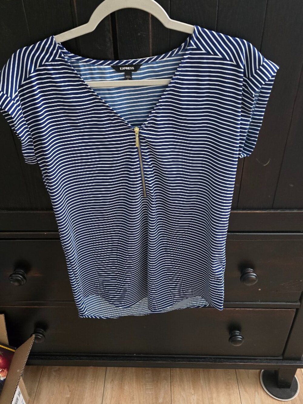 EXPRESS Gramercy Short Sleeve Striped Shirt Blouse Navy White Satin w/ Zip S
